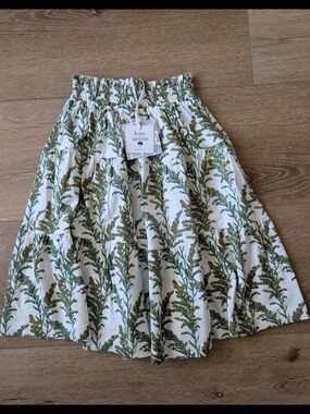 kate quinn 3t Floral Tiered Twirling Skirt with Garden Botanical Print NEW